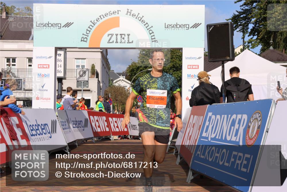 25.08.2024 - 20. Blankeneser Heldenlauf Strokosch-Dieckow http://msf.ph/oto/6817213 25.08.2024 09:41:34 Ziel 148, 206 meine-sportfotos.de