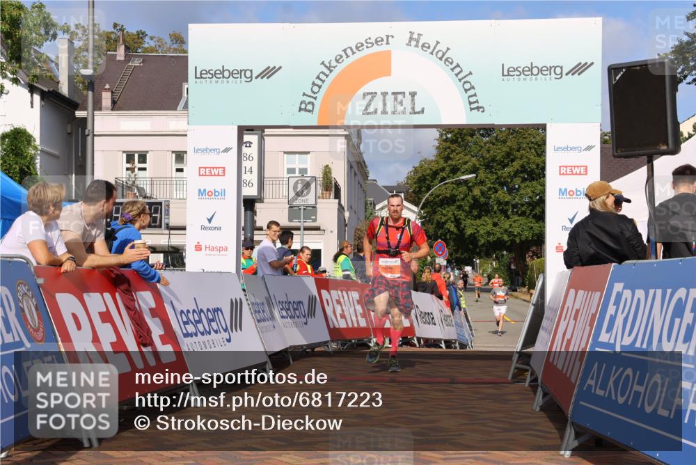 25.08.2024 - 20. Blankeneser Heldenlauf Strokosch-Dieckow http://msf.ph/oto/6817223 25.08.2024 09:41:37 Ziel 148, 206 meine-sportfotos.de