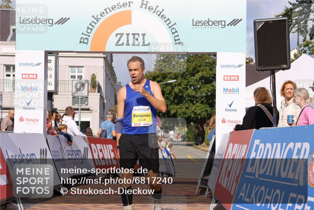 25.08.2024 - 20. Blankeneser Heldenlauf Strokosch-Dieckow http://msf.ph/oto/6817240 25.08.2024 10:14:48 Ziel 6285, 6439 meine-sportfotos.de