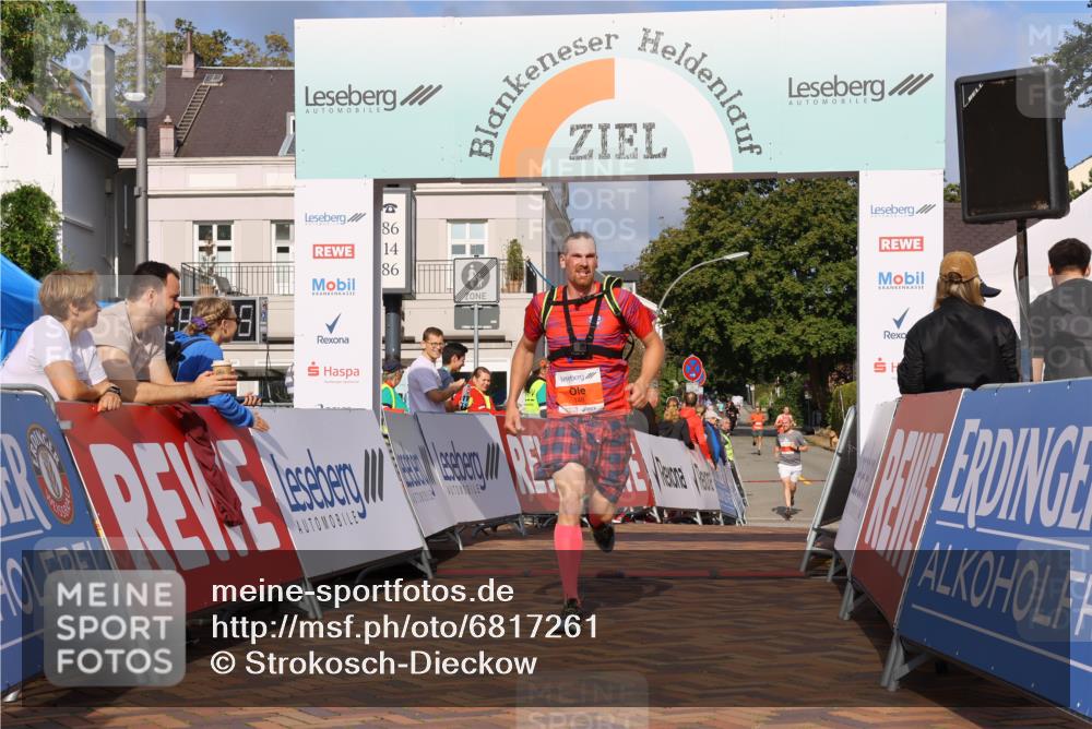 25.08.2024 - 20. Blankeneser Heldenlauf Strokosch-Dieckow http://msf.ph/oto/6817261 25.08.2024 09:41:38 Ziel 148, 206 meine-sportfotos.de