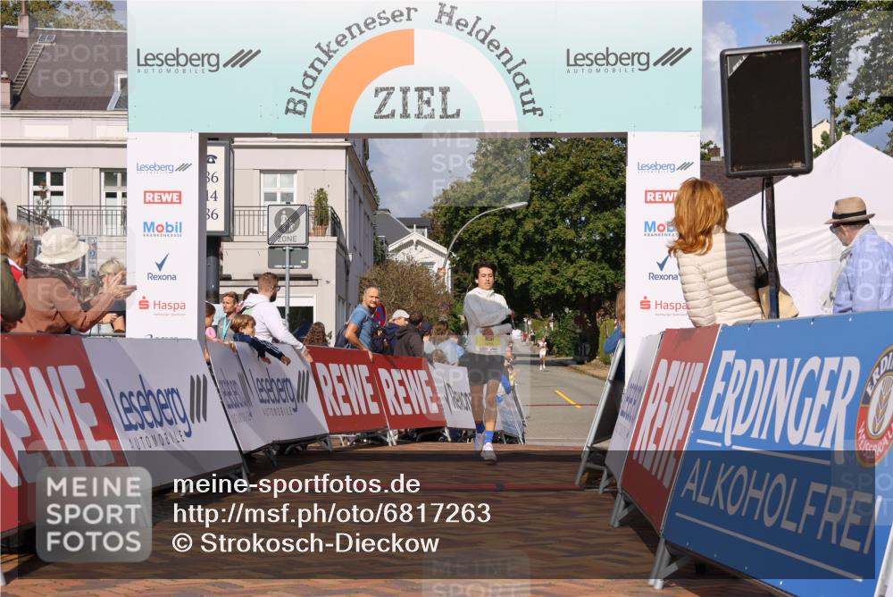 25.08.2024 - 20. Blankeneser Heldenlauf Strokosch-Dieckow http://msf.ph/oto/6817263 25.08.2024 10:15:12 Ziel 6228 meine-sportfotos.de