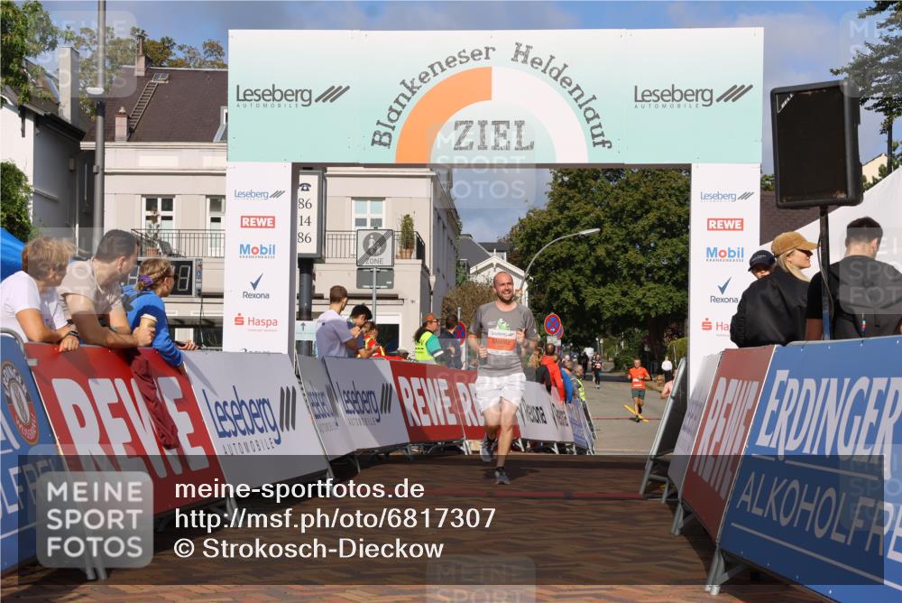 25.08.2024 - 20. Blankeneser Heldenlauf Strokosch-Dieckow http://msf.ph/oto/6817307 25.08.2024 09:41:44 Ziel 105, 148 meine-sportfotos.de