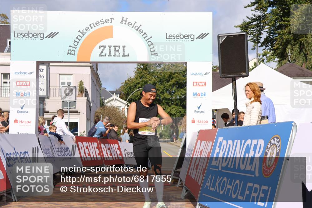 25.08.2024 - 20. Blankeneser Heldenlauf Strokosch-Dieckow http://msf.ph/oto/6817555 25.08.2024 10:15:47 Ziel 6379 meine-sportfotos.de