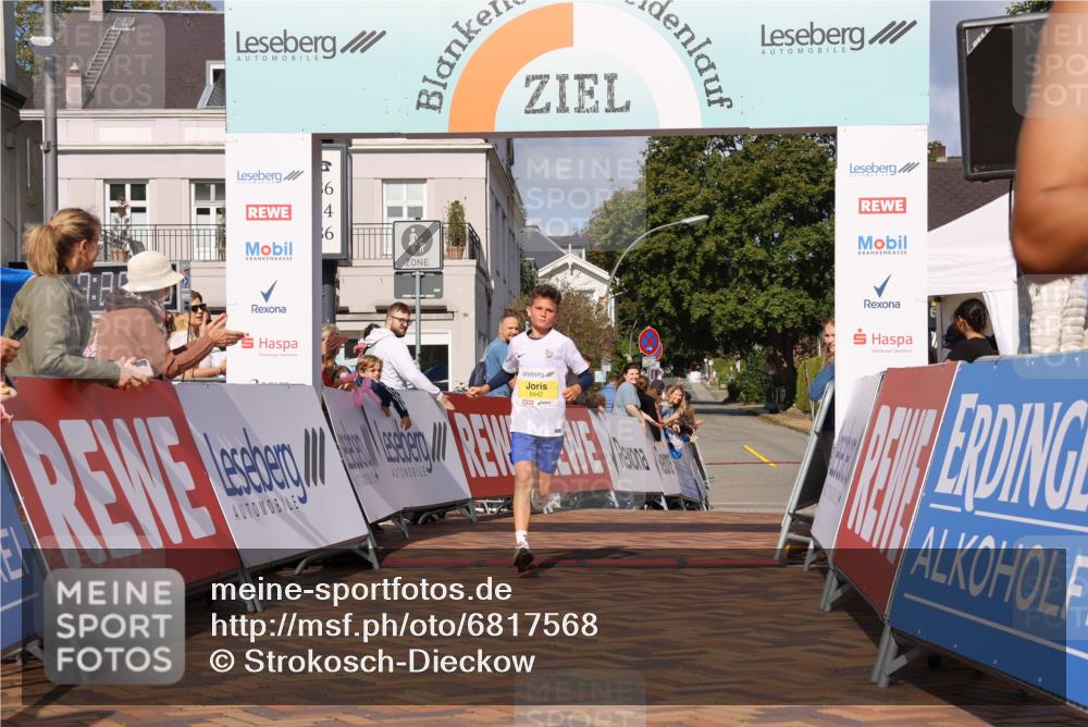 25.08.2024 - 20. Blankeneser Heldenlauf Strokosch-Dieckow http://msf.ph/oto/6817568 25.08.2024 10:16:01 Ziel 6442 meine-sportfotos.de
