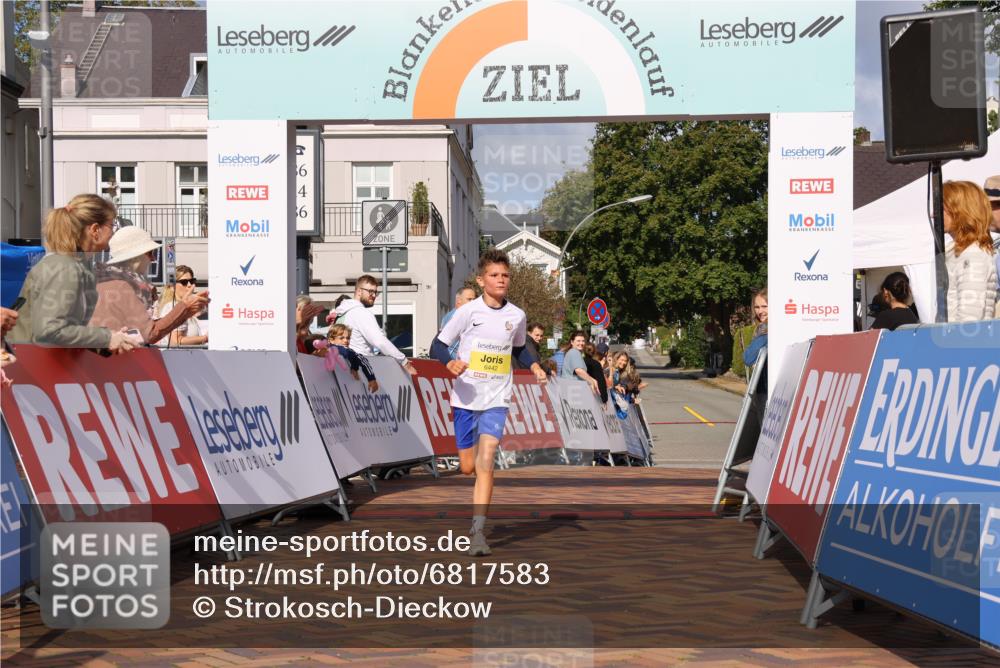 25.08.2024 - 20. Blankeneser Heldenlauf Strokosch-Dieckow http://msf.ph/oto/6817583 25.08.2024 10:16:01 Ziel 6442 meine-sportfotos.de