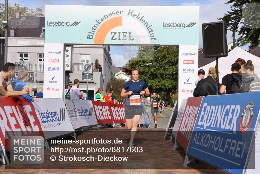 25.08.2024 - 20. Blankeneser Heldenlauf Strokosch-Dieckow http://msf.ph/oto/6817603 25.08.2024 09:42:07 Ziel 115, 124, 134, 255 meine-sportfotos.de