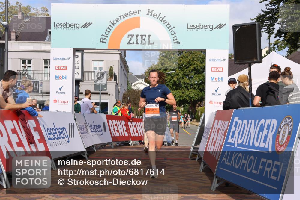 25.08.2024 - 20. Blankeneser Heldenlauf Strokosch-Dieckow http://msf.ph/oto/6817614 25.08.2024 09:42:07 Ziel 115, 124, 134, 255 meine-sportfotos.de