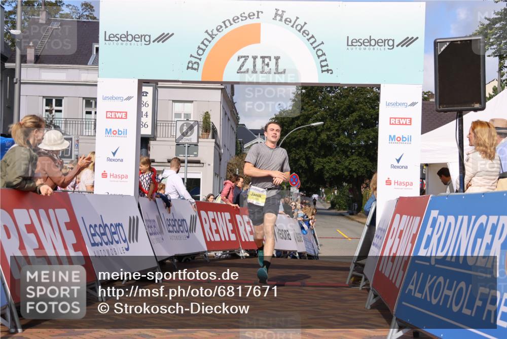 25.08.2024 - 20. Blankeneser Heldenlauf Strokosch-Dieckow http://msf.ph/oto/6817671 25.08.2024 10:16:29 Ziel 6399 meine-sportfotos.de