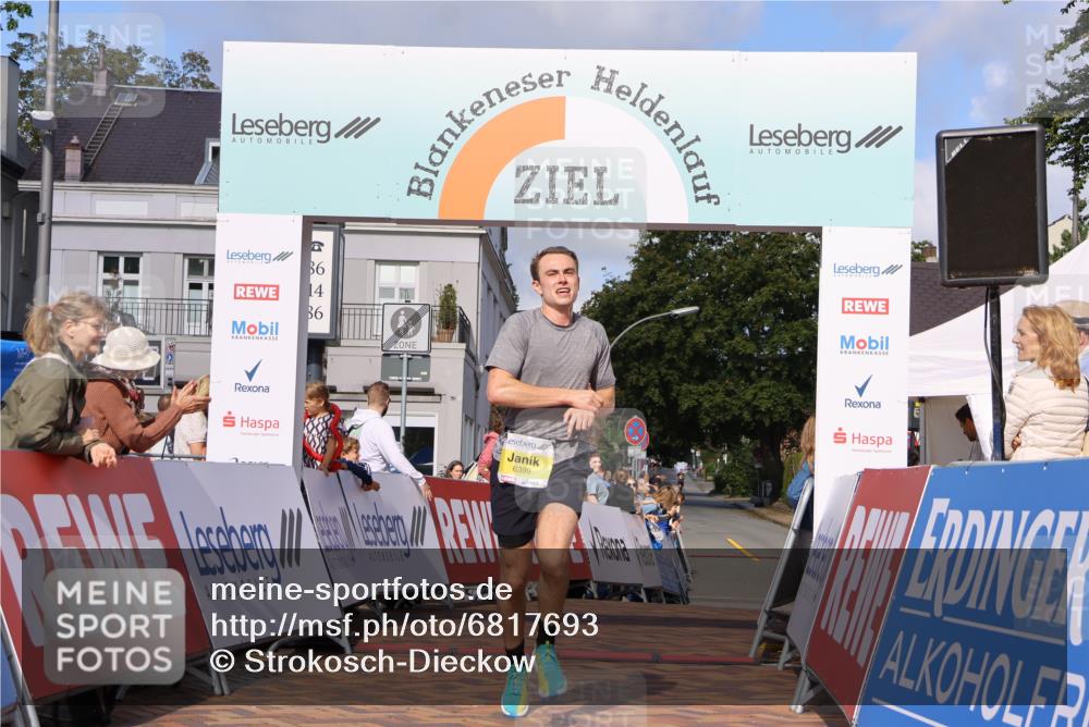 25.08.2024 - 20. Blankeneser Heldenlauf Strokosch-Dieckow http://msf.ph/oto/6817693 25.08.2024 10:16:30 Ziel 6399 meine-sportfotos.de