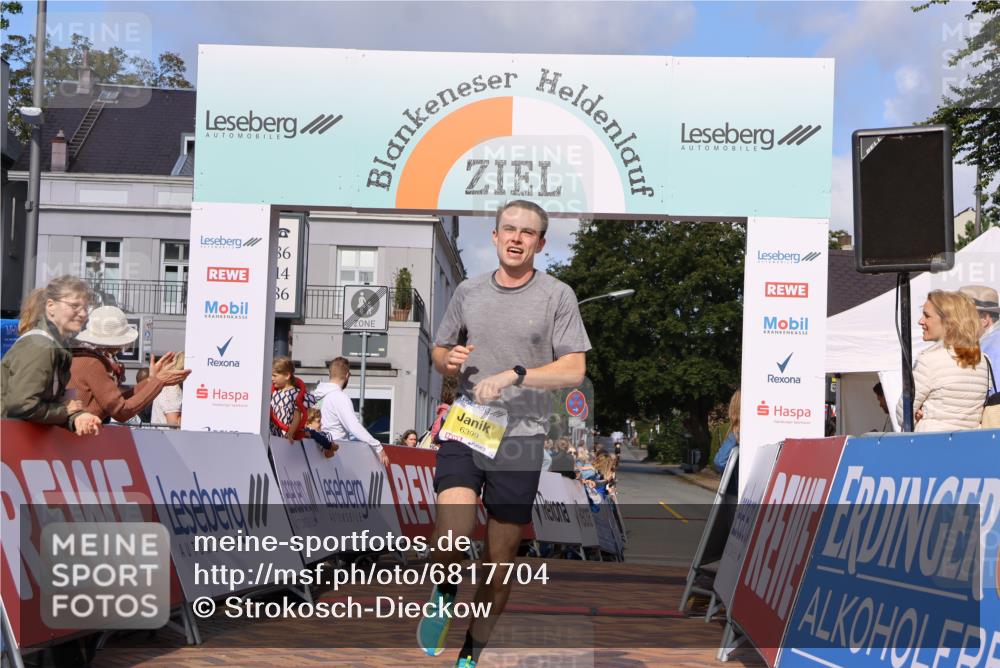 25.08.2024 - 20. Blankeneser Heldenlauf Strokosch-Dieckow http://msf.ph/oto/6817704 25.08.2024 10:16:30 Ziel 6399 meine-sportfotos.de