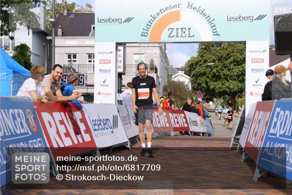 25.08.2024 - 20. Blankeneser Heldenlauf Strokosch-Dieckow http://msf.ph/oto/6817709 25.08.2024 09:42:12 Ziel 115, 124, 134, 255 meine-sportfotos.de