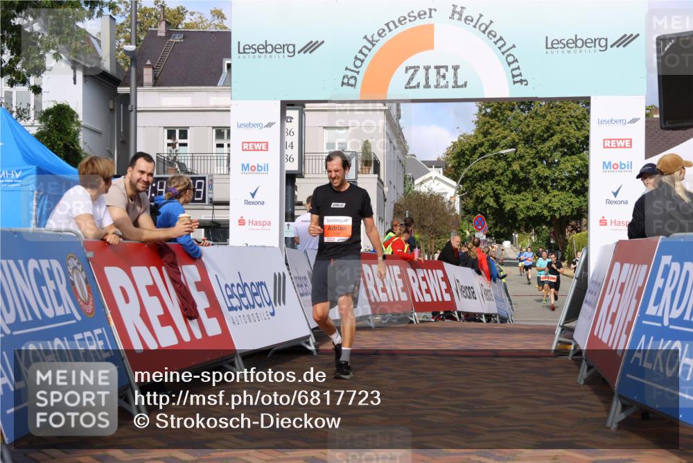 25.08.2024 - 20. Blankeneser Heldenlauf Strokosch-Dieckow http://msf.ph/oto/6817723 25.08.2024 09:42:12 Ziel 115, 124, 134, 255 meine-sportfotos.de