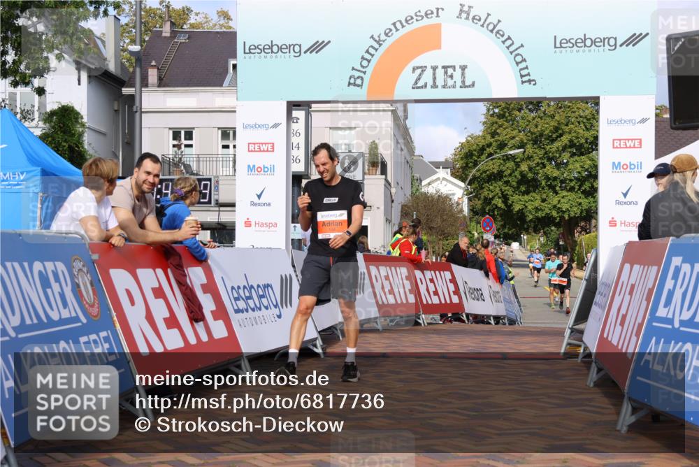 25.08.2024 - 20. Blankeneser Heldenlauf Strokosch-Dieckow http://msf.ph/oto/6817736 25.08.2024 09:42:13 Ziel 115, 124, 134 meine-sportfotos.de