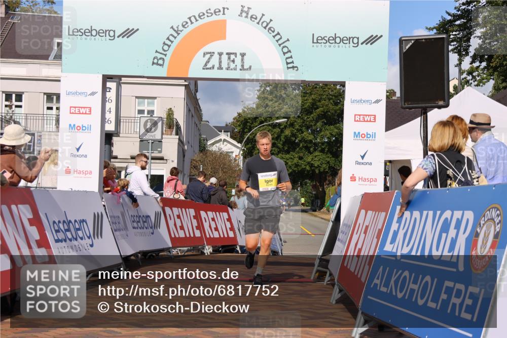 25.08.2024 - 20. Blankeneser Heldenlauf Strokosch-Dieckow http://msf.ph/oto/6817752 25.08.2024 10:17:02 Ziel 6244 meine-sportfotos.de