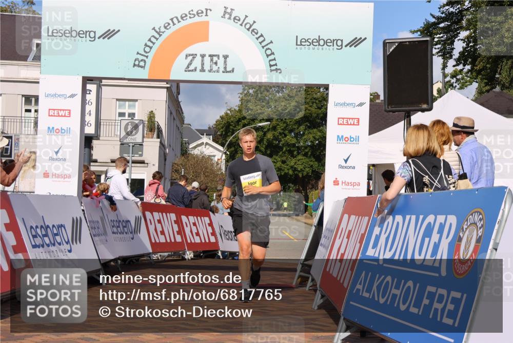 25.08.2024 - 20. Blankeneser Heldenlauf Strokosch-Dieckow http://msf.ph/oto/6817765 25.08.2024 10:17:02 Ziel 6244 meine-sportfotos.de