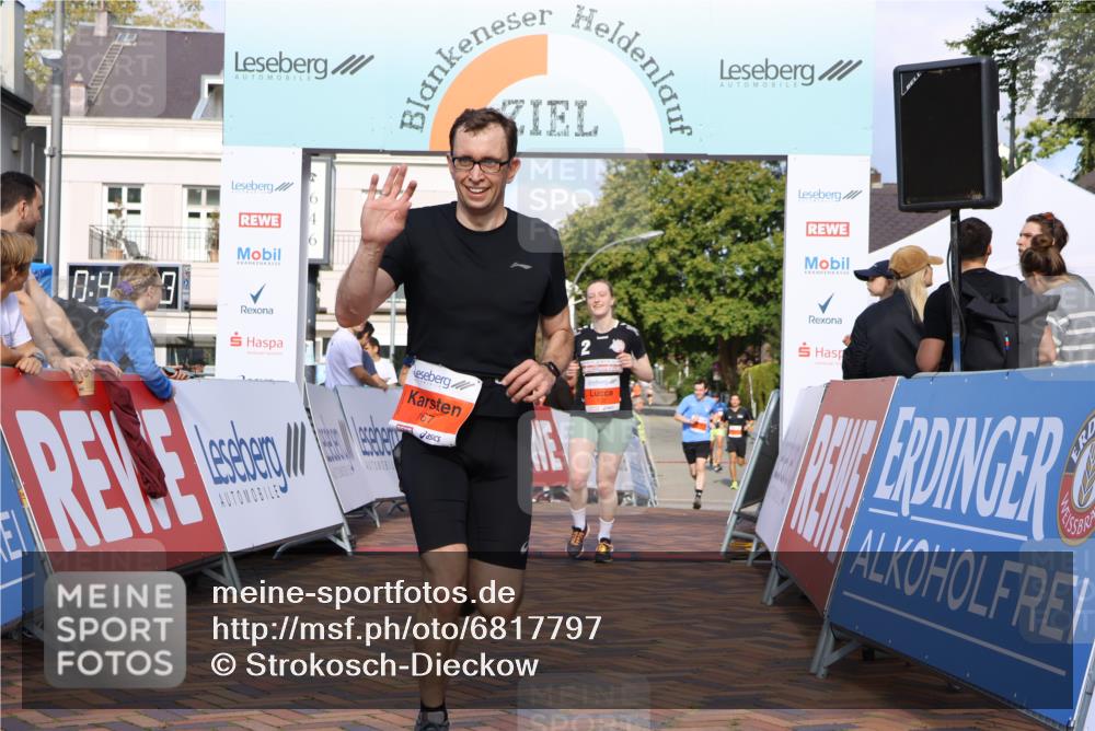 25.08.2024 - 20. Blankeneser Heldenlauf Strokosch-Dieckow http://msf.ph/oto/6817797 25.08.2024 09:42:21 Ziel 130, 167, 175, 223 meine-sportfotos.de