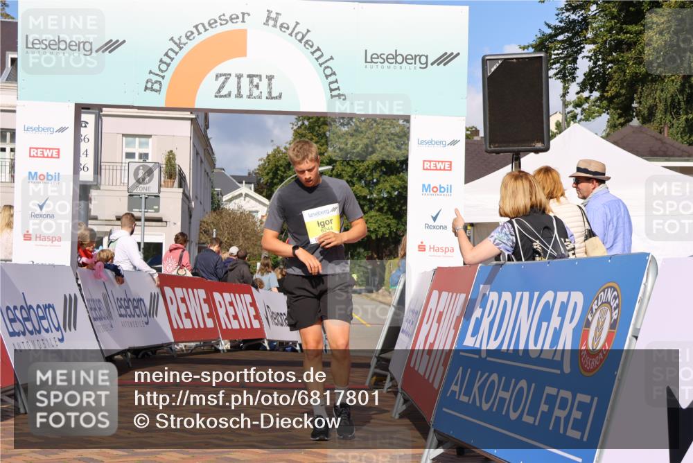 25.08.2024 - 20. Blankeneser Heldenlauf Strokosch-Dieckow http://msf.ph/oto/6817801 25.08.2024 10:17:03 Ziel 6244 meine-sportfotos.de