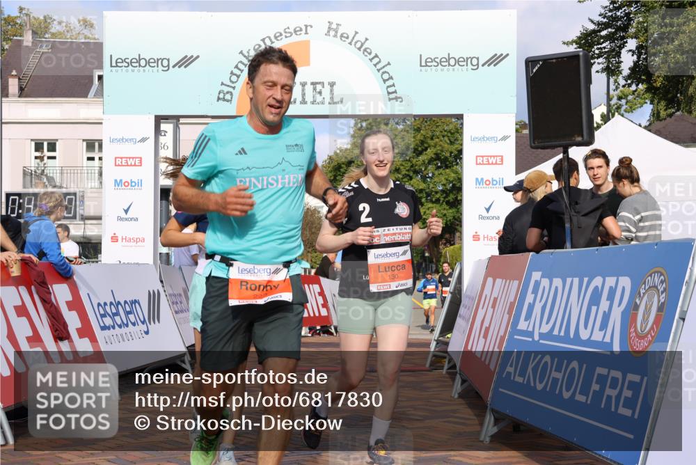 25.08.2024 - 20. Blankeneser Heldenlauf Strokosch-Dieckow http://msf.ph/oto/6817830 25.08.2024 09:42:23 Ziel 110, 130, 167, 175, 223 meine-sportfotos.de