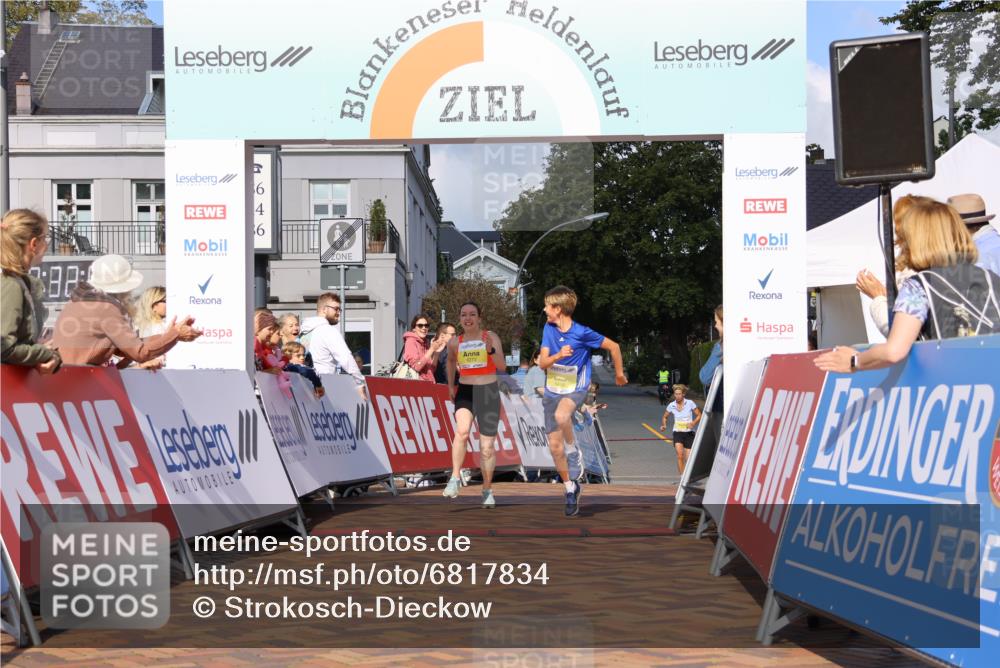25.08.2024 - 20. Blankeneser Heldenlauf Strokosch-Dieckow http://msf.ph/oto/6817834 25.08.2024 10:17:20 Ziel 6273, 6459 meine-sportfotos.de