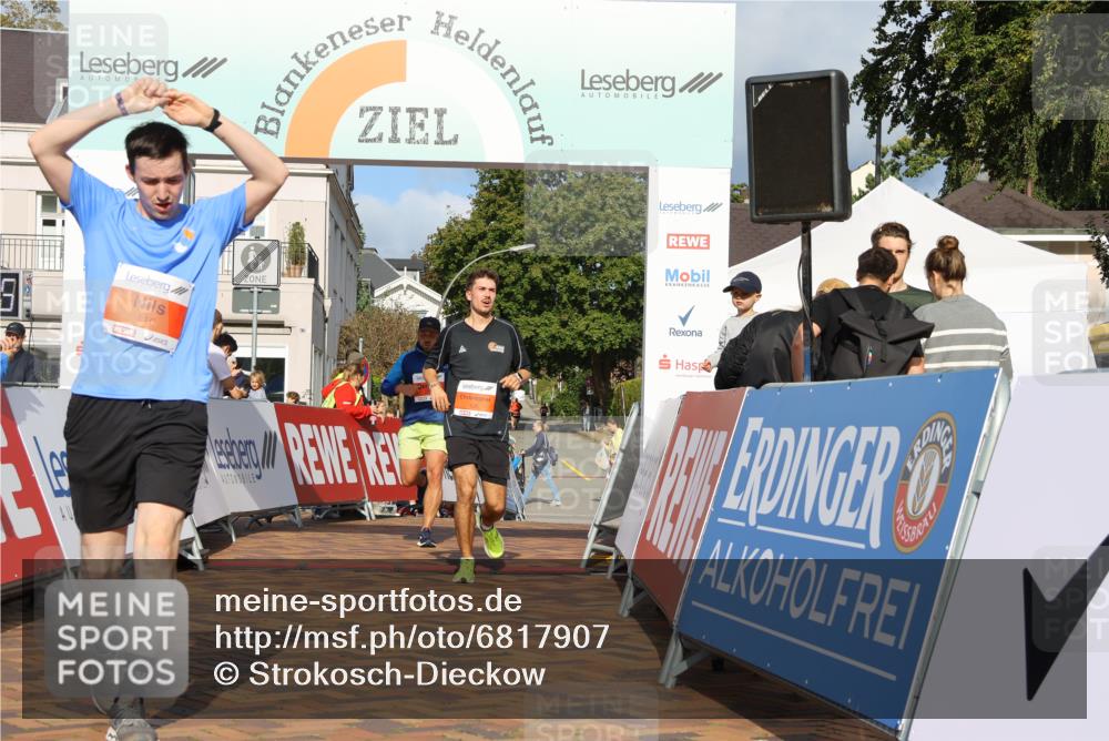 25.08.2024 - 20. Blankeneser Heldenlauf Strokosch-Dieckow http://msf.ph/oto/6817907 25.08.2024 09:42:28 Ziel 110, 125, 130, 175, 223, 264 meine-sportfotos.de