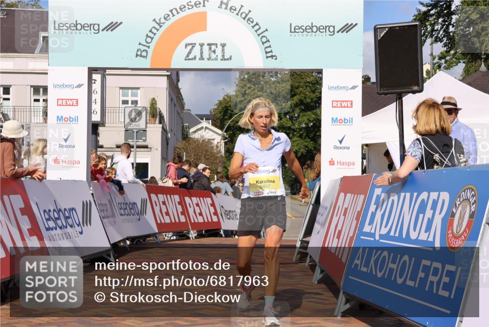 25.08.2024 - 20. Blankeneser Heldenlauf Strokosch-Dieckow http://msf.ph/oto/6817963 25.08.2024 10:17:26 Ziel 6273, 6457, 6459 meine-sportfotos.de