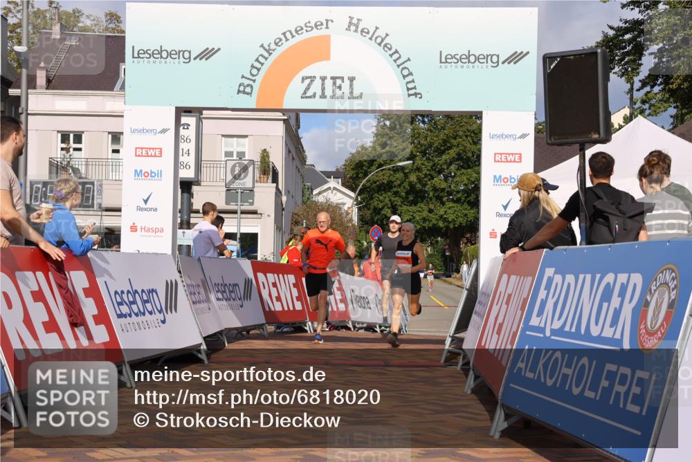 25.08.2024 - 20. Blankeneser Heldenlauf Strokosch-Dieckow http://msf.ph/oto/6818020 25.08.2024 09:42:50 Ziel 142, 191, 222 meine-sportfotos.de