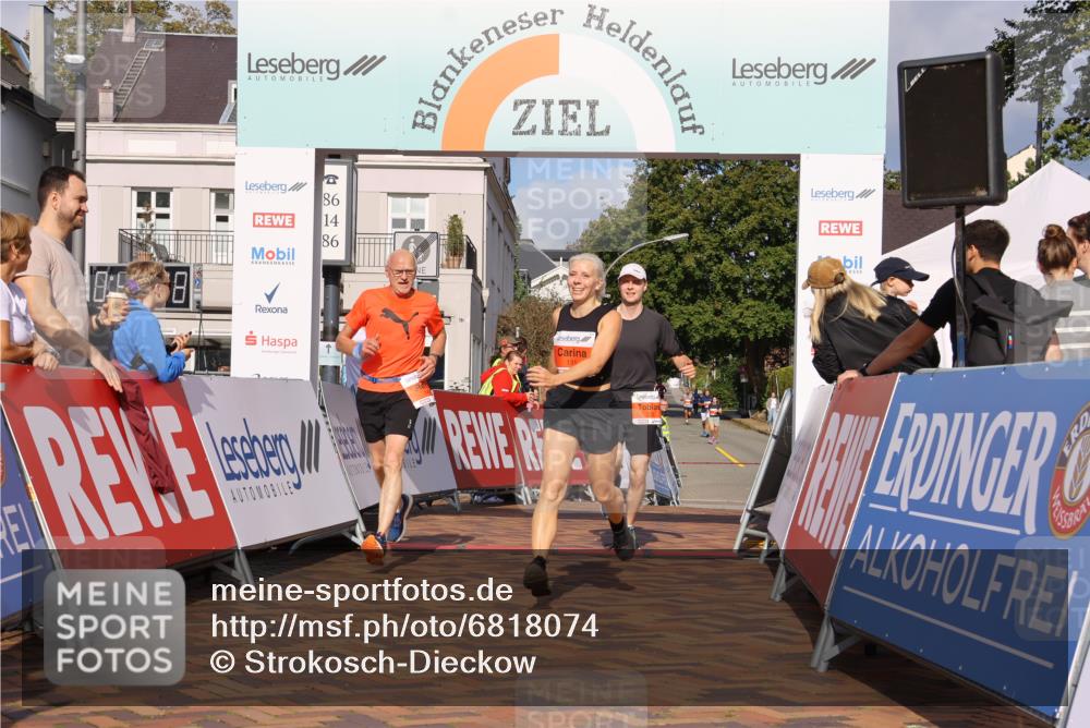 25.08.2024 - 20. Blankeneser Heldenlauf Strokosch-Dieckow http://msf.ph/oto/6818074 25.08.2024 09:42:51 Ziel 142, 191, 222 meine-sportfotos.de