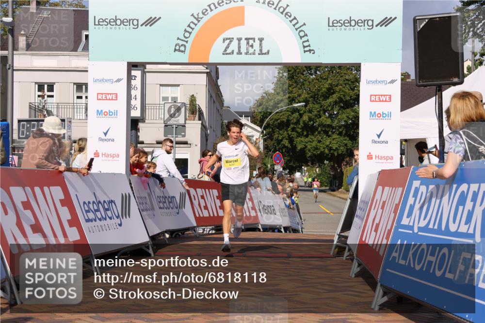 25.08.2024 - 20. Blankeneser Heldenlauf Strokosch-Dieckow http://msf.ph/oto/6818118 25.08.2024 10:18:09 Ziel 6297 meine-sportfotos.de