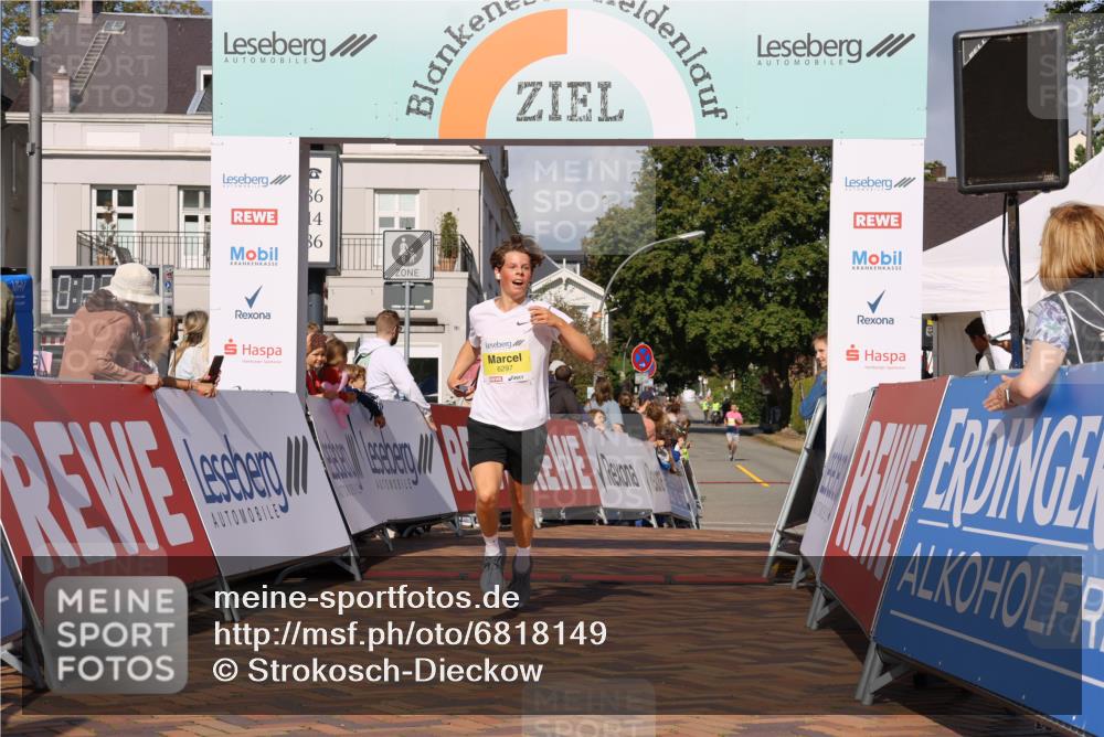 25.08.2024 - 20. Blankeneser Heldenlauf Strokosch-Dieckow http://msf.ph/oto/6818149 25.08.2024 10:18:10 Ziel 6297 meine-sportfotos.de