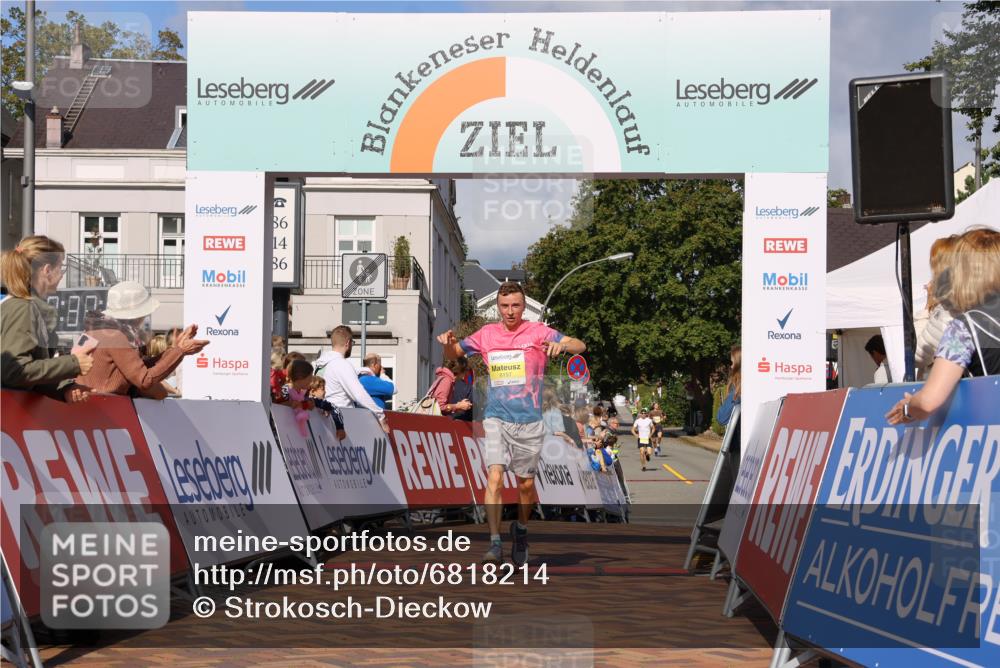 25.08.2024 - 20. Blankeneser Heldenlauf Strokosch-Dieckow http://msf.ph/oto/6818214 25.08.2024 10:18:23 Ziel 6157 meine-sportfotos.de