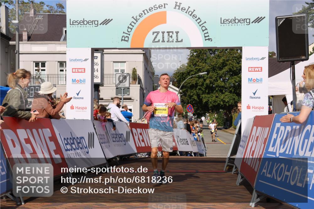 25.08.2024 - 20. Blankeneser Heldenlauf Strokosch-Dieckow http://msf.ph/oto/6818236 25.08.2024 10:18:24 Ziel 6157 meine-sportfotos.de