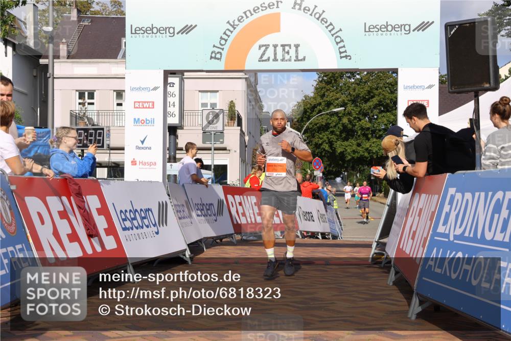 25.08.2024 - 20. Blankeneser Heldenlauf Strokosch-Dieckow http://msf.ph/oto/6818323 25.08.2024 09:43:12 Ziel 193, 272, 281 meine-sportfotos.de