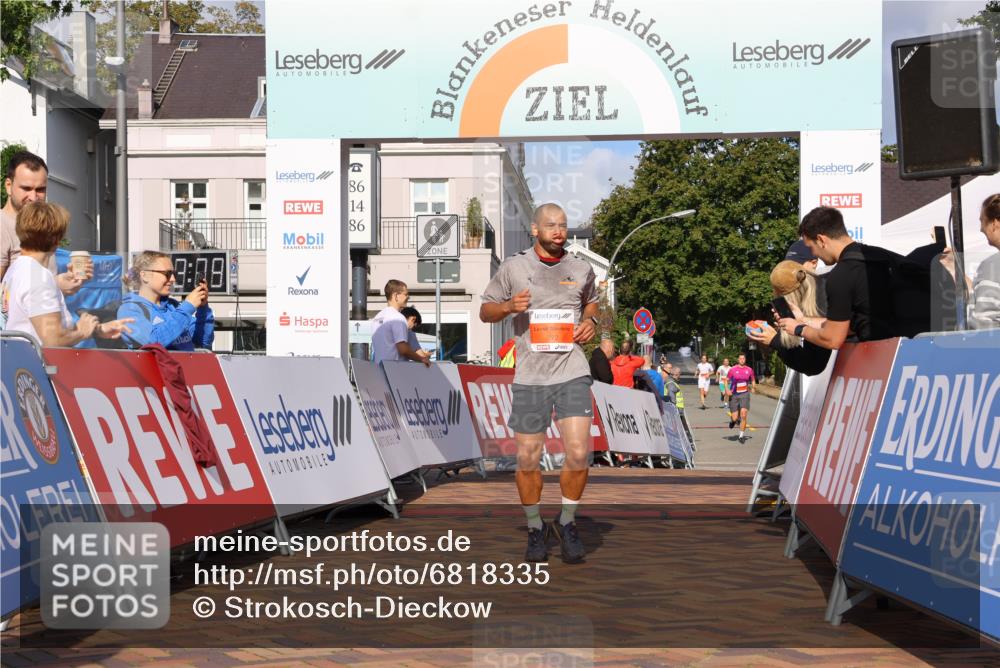 25.08.2024 - 20. Blankeneser Heldenlauf Strokosch-Dieckow http://msf.ph/oto/6818335 25.08.2024 09:43:12 Ziel 193, 272, 281 meine-sportfotos.de