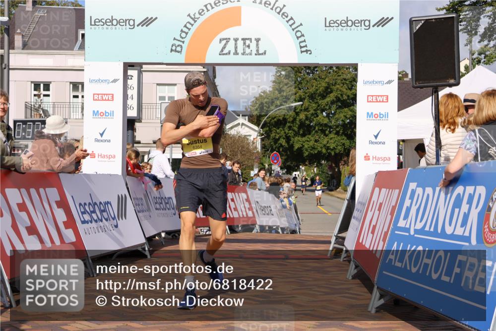 25.08.2024 - 20. Blankeneser Heldenlauf Strokosch-Dieckow http://msf.ph/oto/6818422 25.08.2024 10:18:37 Ziel 6354, 6410 meine-sportfotos.de