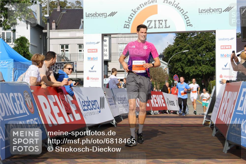 25.08.2024 - 20. Blankeneser Heldenlauf Strokosch-Dieckow http://msf.ph/oto/6818465 25.08.2024 09:43:21 Ziel 113, 170, 275 meine-sportfotos.de