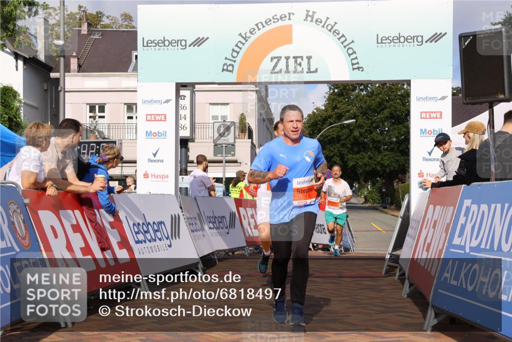 25.08.2024 - 20. Blankeneser Heldenlauf Strokosch-Dieckow http://msf.ph/oto/6818497 25.08.2024 09:43:24 Ziel 113, 170, 274, 275 meine-sportfotos.de