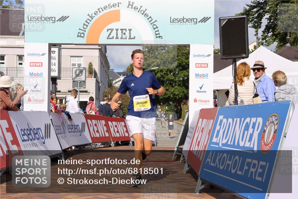 25.08.2024 - 20. Blankeneser Heldenlauf Strokosch-Dieckow http://msf.ph/oto/6818501 25.08.2024 10:18:48 Ziel 6185 meine-sportfotos.de