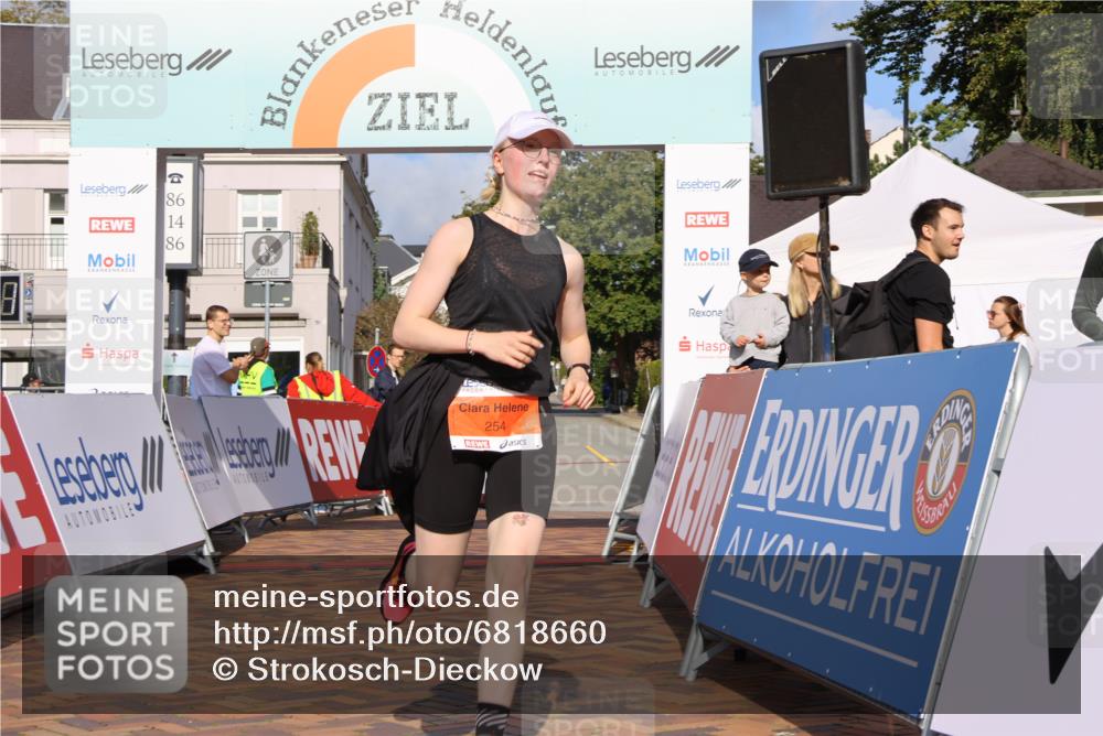 25.08.2024 - 20. Blankeneser Heldenlauf Strokosch-Dieckow http://msf.ph/oto/6818660 25.08.2024 09:43:54 Ziel 254 meine-sportfotos.de
