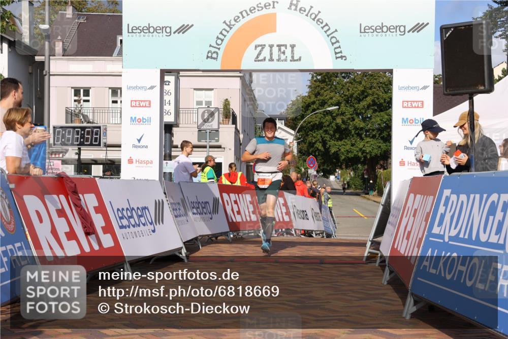 25.08.2024 - 20. Blankeneser Heldenlauf Strokosch-Dieckow http://msf.ph/oto/6818669 25.08.2024 09:44:31 Ziel 139 meine-sportfotos.de