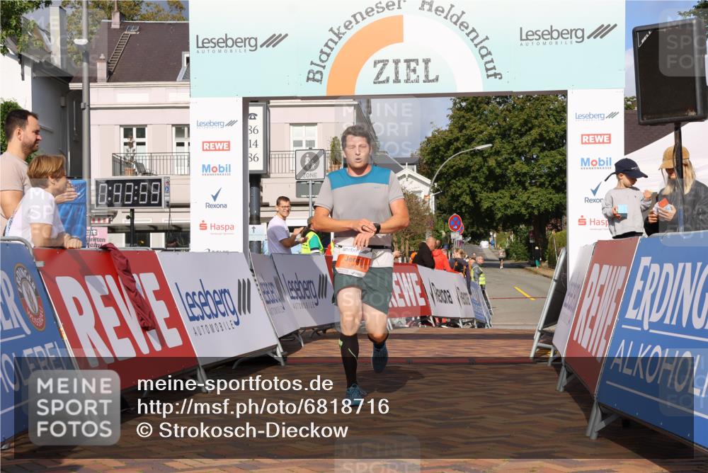 25.08.2024 - 20. Blankeneser Heldenlauf Strokosch-Dieckow http://msf.ph/oto/6818716 25.08.2024 09:44:32 Ziel 139 meine-sportfotos.de