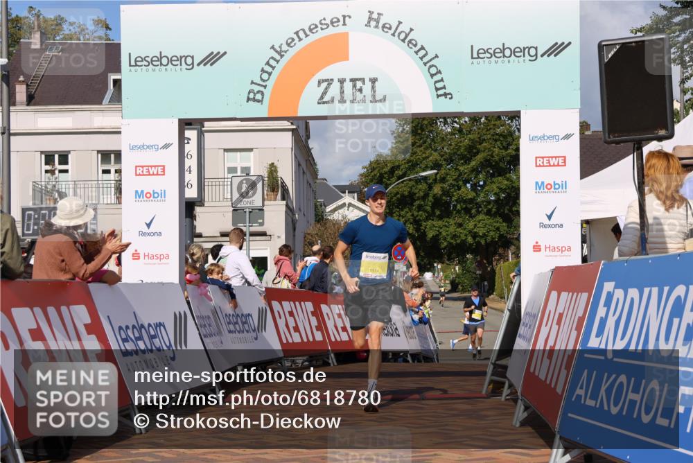 25.08.2024 - 20. Blankeneser Heldenlauf Strokosch-Dieckow http://msf.ph/oto/6818780 25.08.2024 10:19:44 Ziel 6514 meine-sportfotos.de
