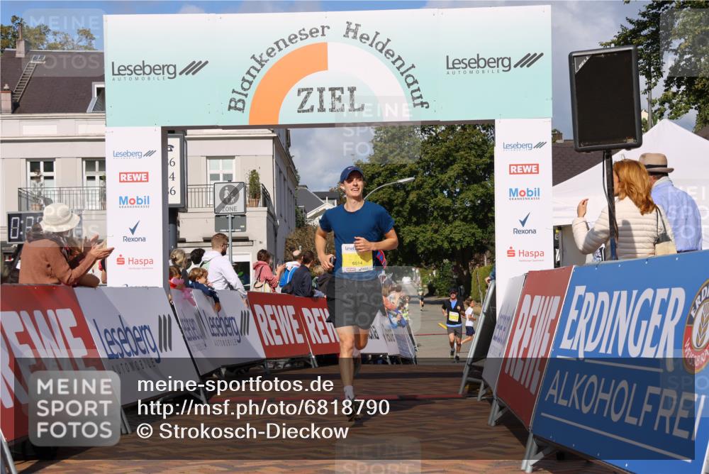 25.08.2024 - 20. Blankeneser Heldenlauf Strokosch-Dieckow http://msf.ph/oto/6818790 25.08.2024 10:19:44 Ziel 6514 meine-sportfotos.de