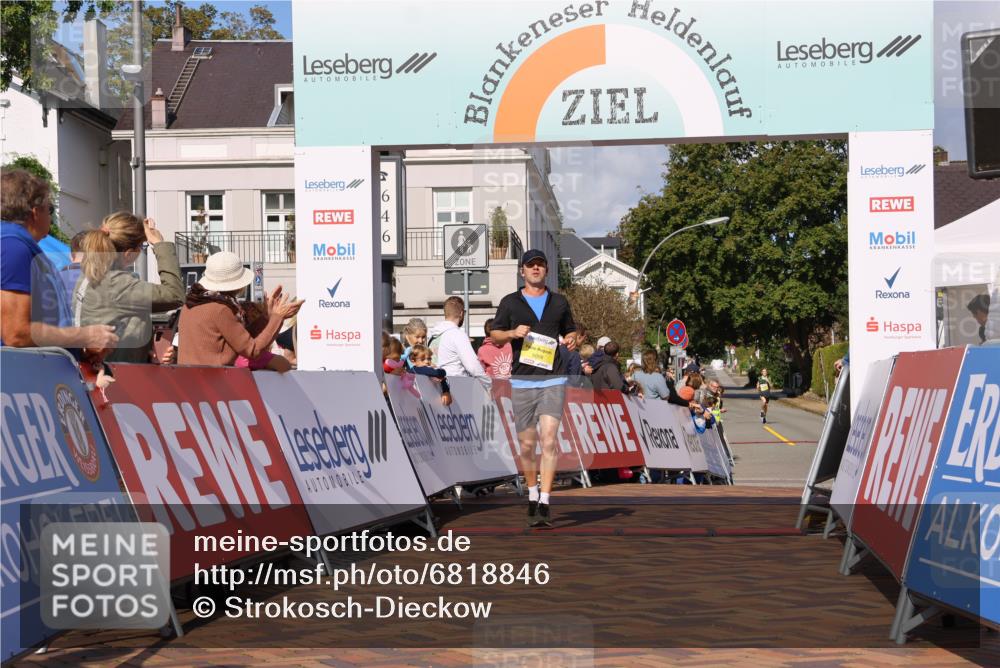 25.08.2024 - 20. Blankeneser Heldenlauf Strokosch-Dieckow http://msf.ph/oto/6818846 25.08.2024 10:19:51 Ziel 6008, 6514 meine-sportfotos.de