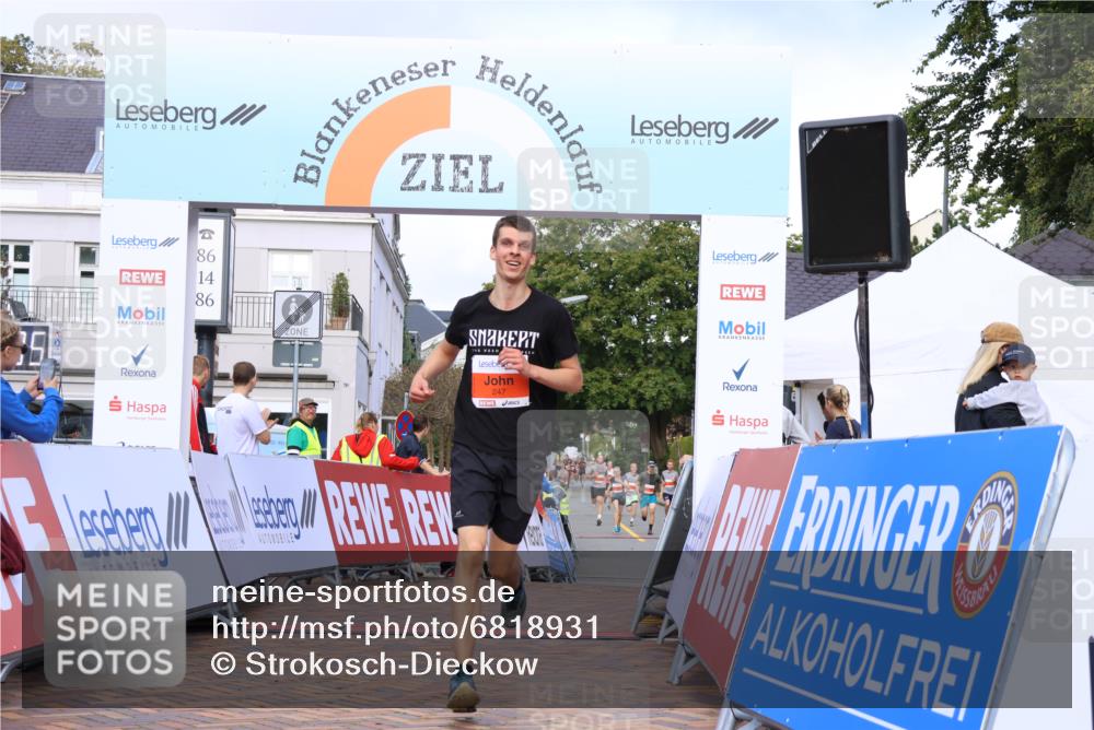 25.08.2024 - 20. Blankeneser Heldenlauf Strokosch-Dieckow http://msf.ph/oto/6818931 25.08.2024 09:45:38 Ziel 150, 173, 247 meine-sportfotos.de