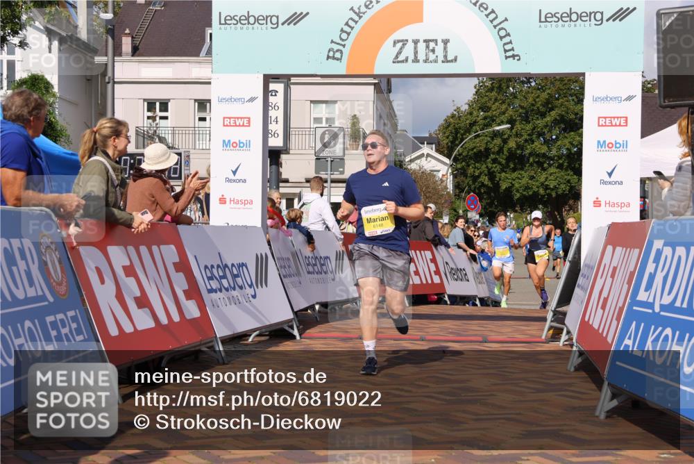 25.08.2024 - 20. Blankeneser Heldenlauf Strokosch-Dieckow http://msf.ph/oto/6819022 25.08.2024 10:20:36 Ziel 6148, 6207, 6293, 6513 meine-sportfotos.de