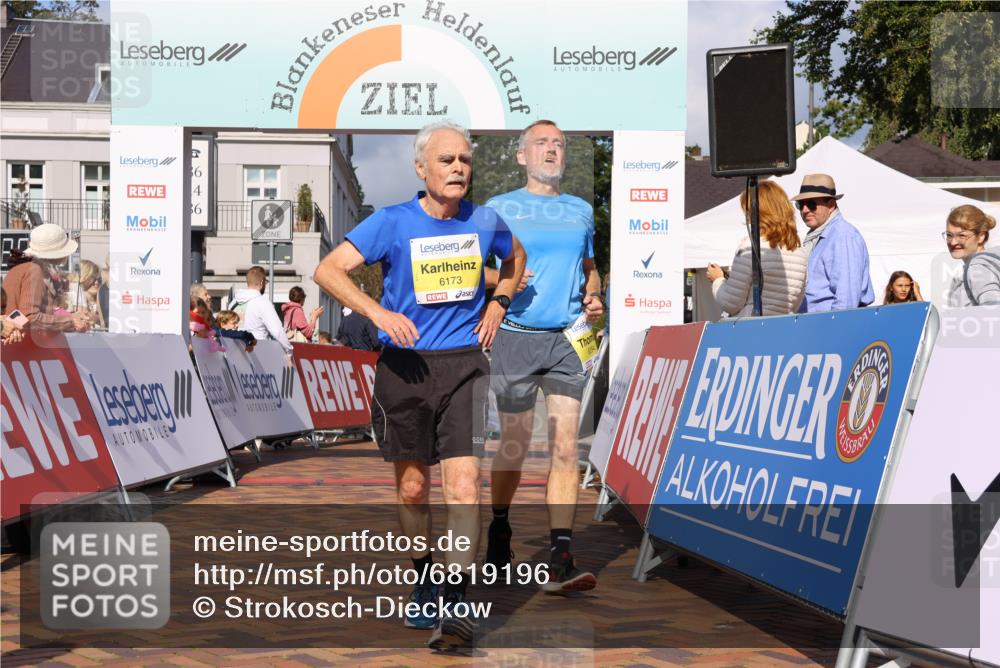 25.08.2024 - 20. Blankeneser Heldenlauf Strokosch-Dieckow http://msf.ph/oto/6819196 25.08.2024 10:20:48 Ziel 6173, 6294 meine-sportfotos.de