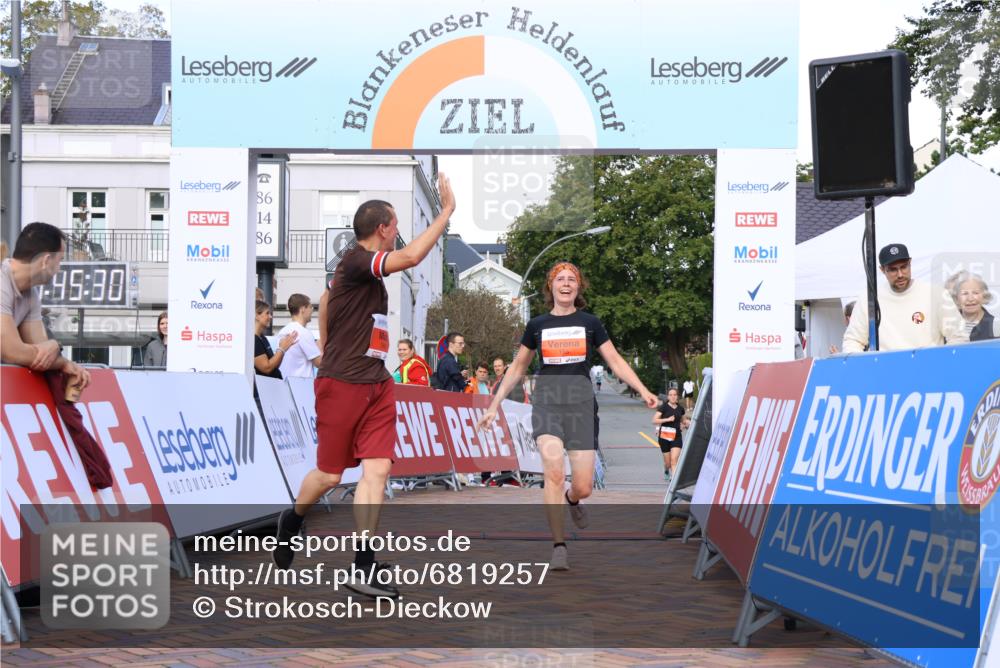 25.08.2024 - 20. Blankeneser Heldenlauf Strokosch-Dieckow http://msf.ph/oto/6819257 25.08.2024 09:46:03 Ziel 188, 243, 249 meine-sportfotos.de