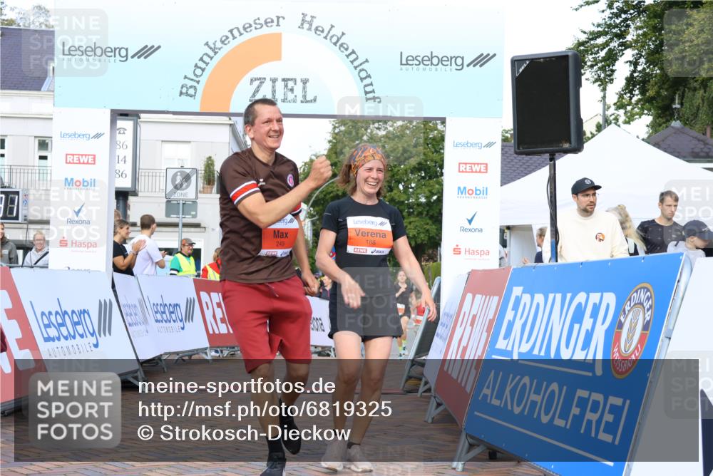 25.08.2024 - 20. Blankeneser Heldenlauf Strokosch-Dieckow http://msf.ph/oto/6819325 25.08.2024 09:46:04 Ziel 164, 188, 249, 282 meine-sportfotos.de