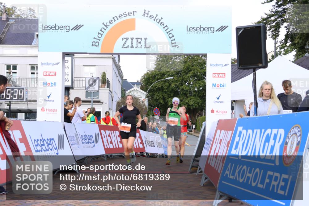 25.08.2024 - 20. Blankeneser Heldenlauf Strokosch-Dieckow http://msf.ph/oto/6819389 25.08.2024 09:46:07 Ziel 164, 188, 207, 249, 282 meine-sportfotos.de