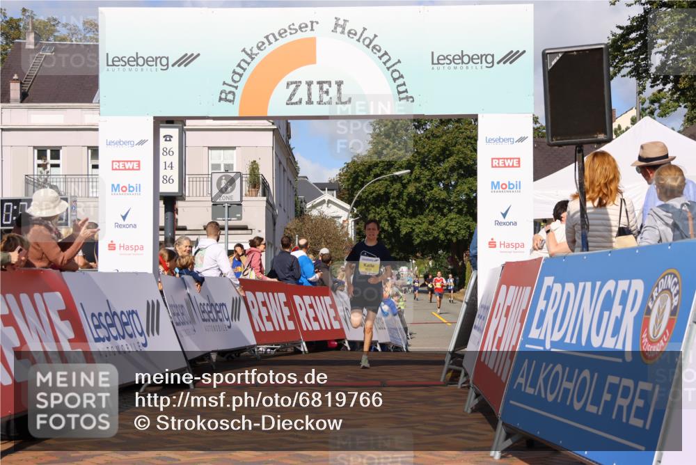 25.08.2024 - 20. Blankeneser Heldenlauf Strokosch-Dieckow http://msf.ph/oto/6819766 25.08.2024 10:21:49 Ziel 6018 meine-sportfotos.de